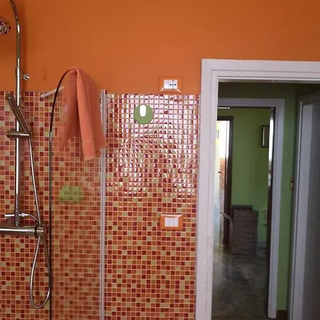 Benvenuti A Casa Incerpi Lägenhet