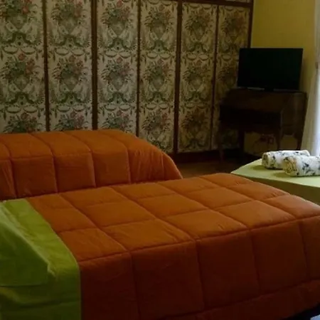 Lägenhet Benvenuti A Casa Incerpi Montecatini Terme